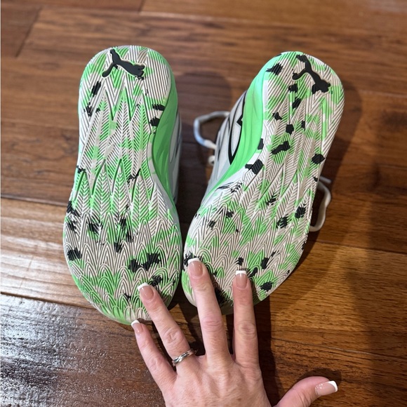 Puma Melo Boys Basketball Shoes - Picture 7 of 7